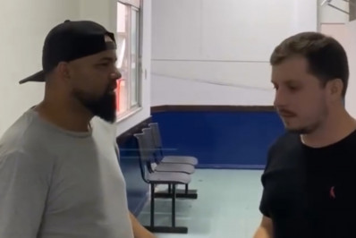 Vereadores fazem visita a hospital de Macabu e apontam irregularidades