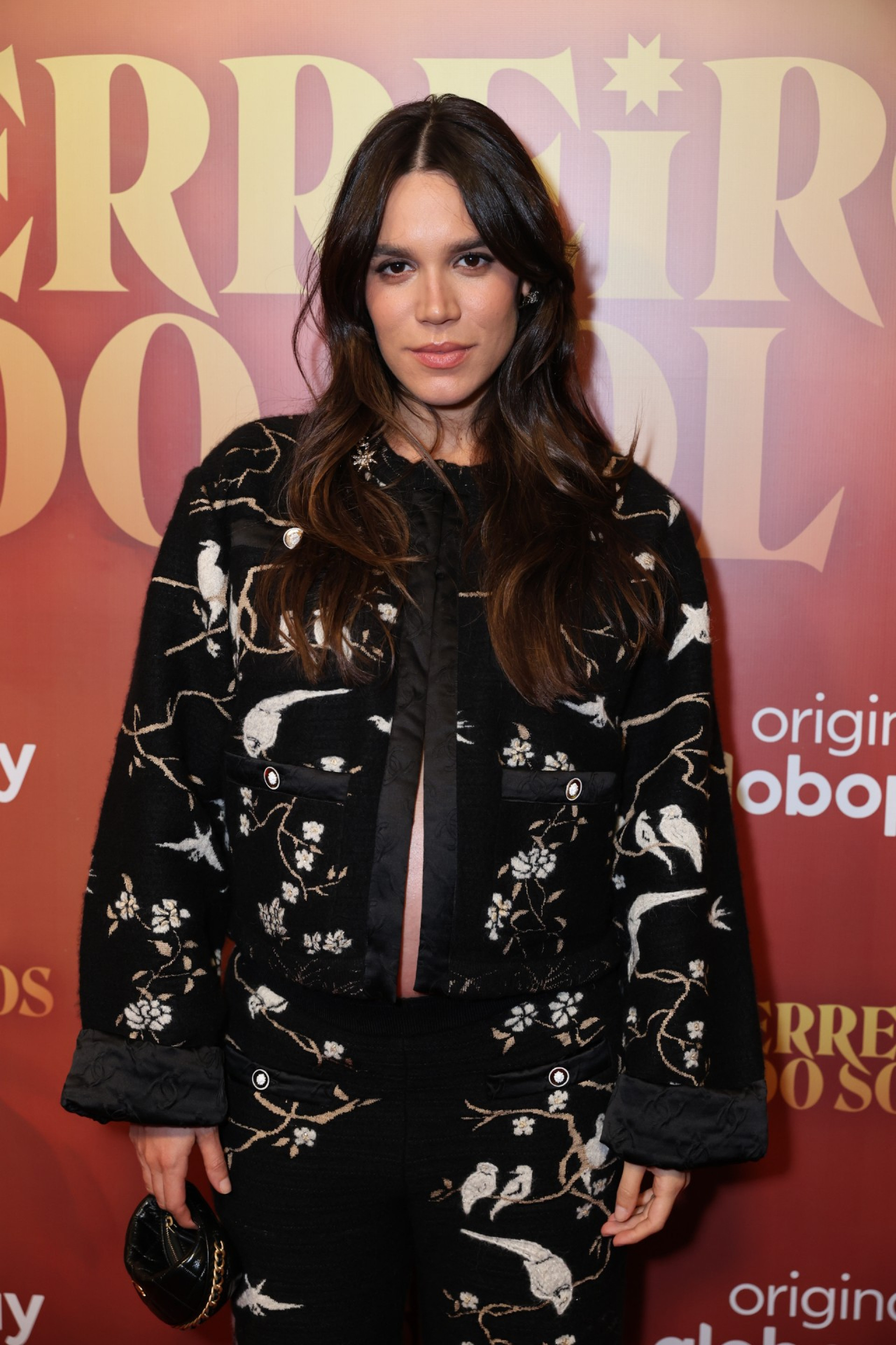 Carla Salle exibe barriguinha de grávida no lançamento da novela 'Guerreiros do Sol' - Daniel Pinheiro / Brazil News