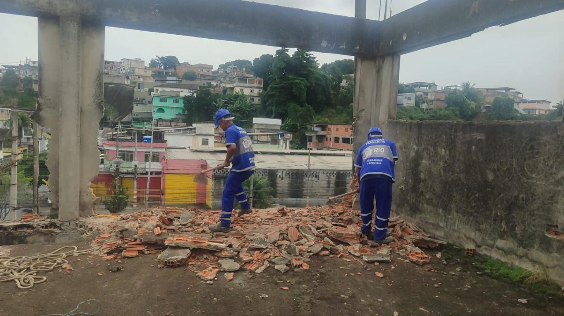 Falsa igreja usada pelo tráfico no Complexo de Israel, na Zona Norte, foi demolida nesta terça-feira (10) - Divulgação/Seop
