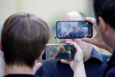 Professor conta como conseguiu escapar do massacre em escola na Áustria