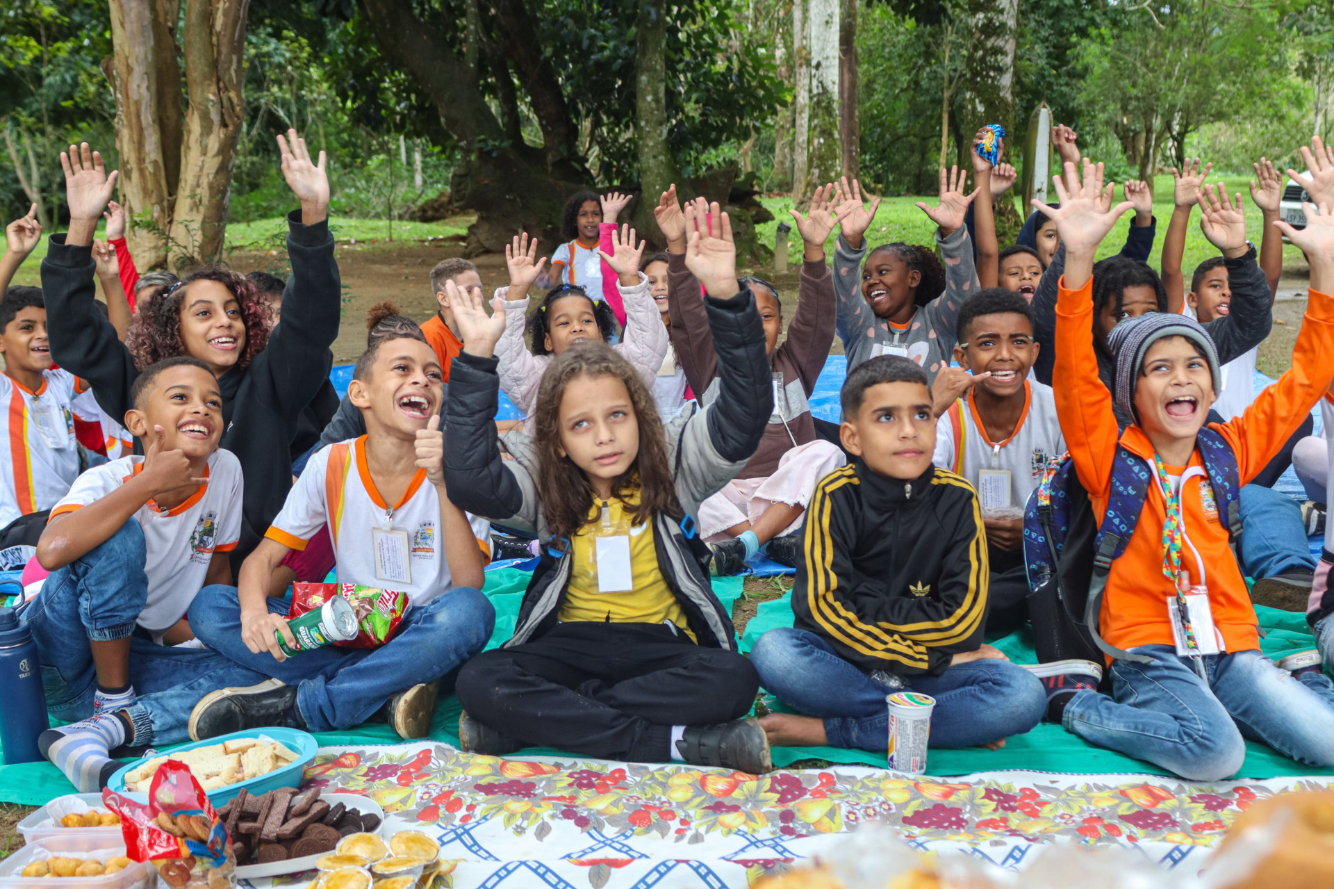 Ao final do passeio, os alunos participaram de um piquenique dentro da mata - Jean Carlos / PMBR
