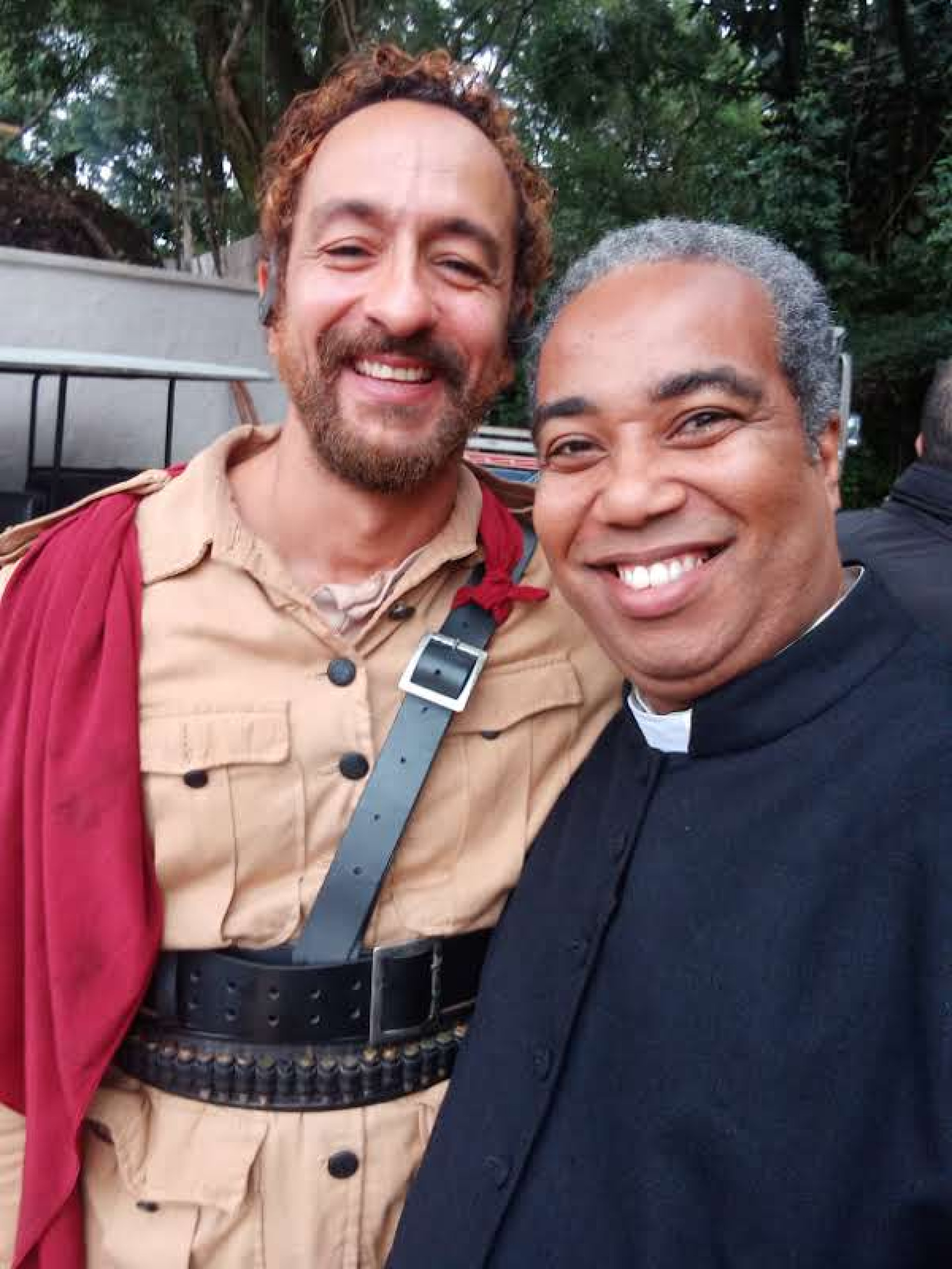 Leandro Santanna ao lado de Irandhir Santos em \