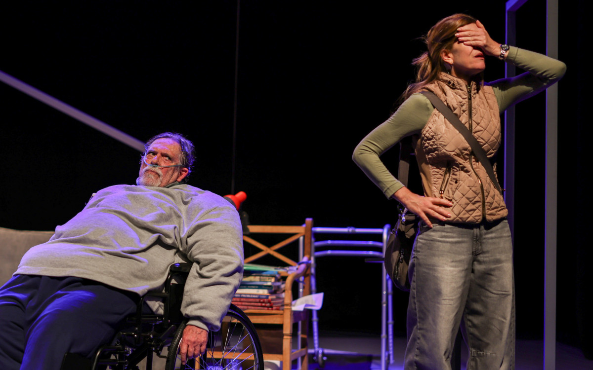 José de Abreu em cena no espetáculo 'A Baleia' - Nil Canine/Divulgação