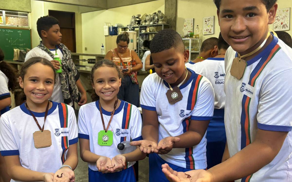 Evento recebeu alunos do Centro Integrado de Educação Pública (CIEP) 136 (Nilópolis) e a Escola Municipal Machado de Assis (Mesquita), para uma visita guiada
