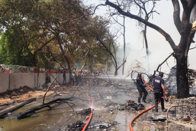 Polícia diz que uma pessoa sobreviveu à queda de avião na Índia