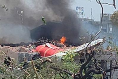 Equipes já resgataram 204 corpos no local de acidente aéreo na Índia