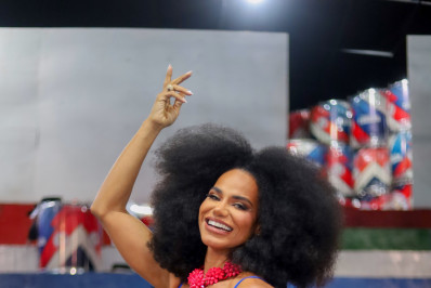 Savia David volta ao carnaval de São Paulo como Rainha de Bateria da Terceiro Milênio