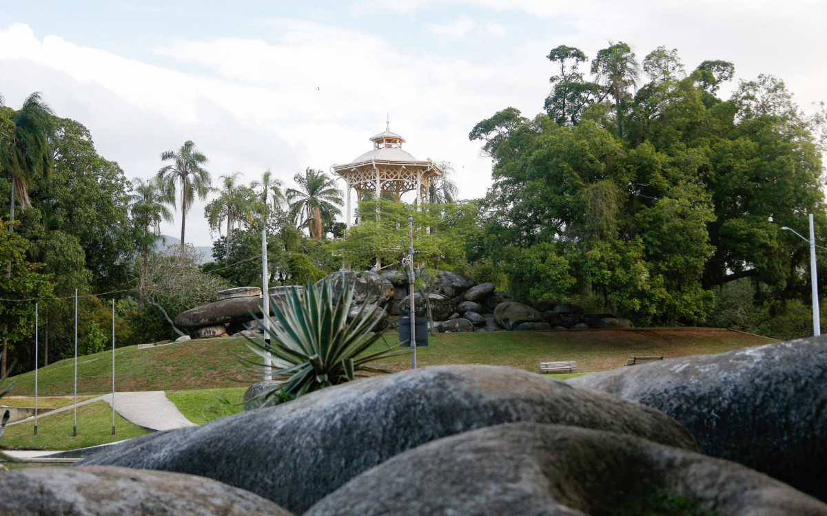 Frio na Quinta da Boa da Vista, nesta sexta-feira (13)