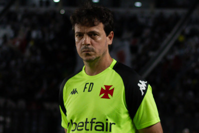 Diniz lamenta chances perdidas pelo Vasco em eliminação: 'A bola não entrou'