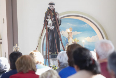 Fiéis celebram Dia de Santo Antônio com fé e pedidos de proteção: 'Está sempre comigo'