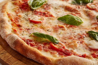 Entenda o 'Índice Pizza', estudo informal que pode ter alertado sobre ataque de Israel ao Irã