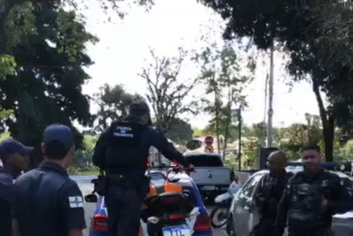 Blitz da Guarda Municipal de Resende apreende moto clonada e prende suspeito em Resende
