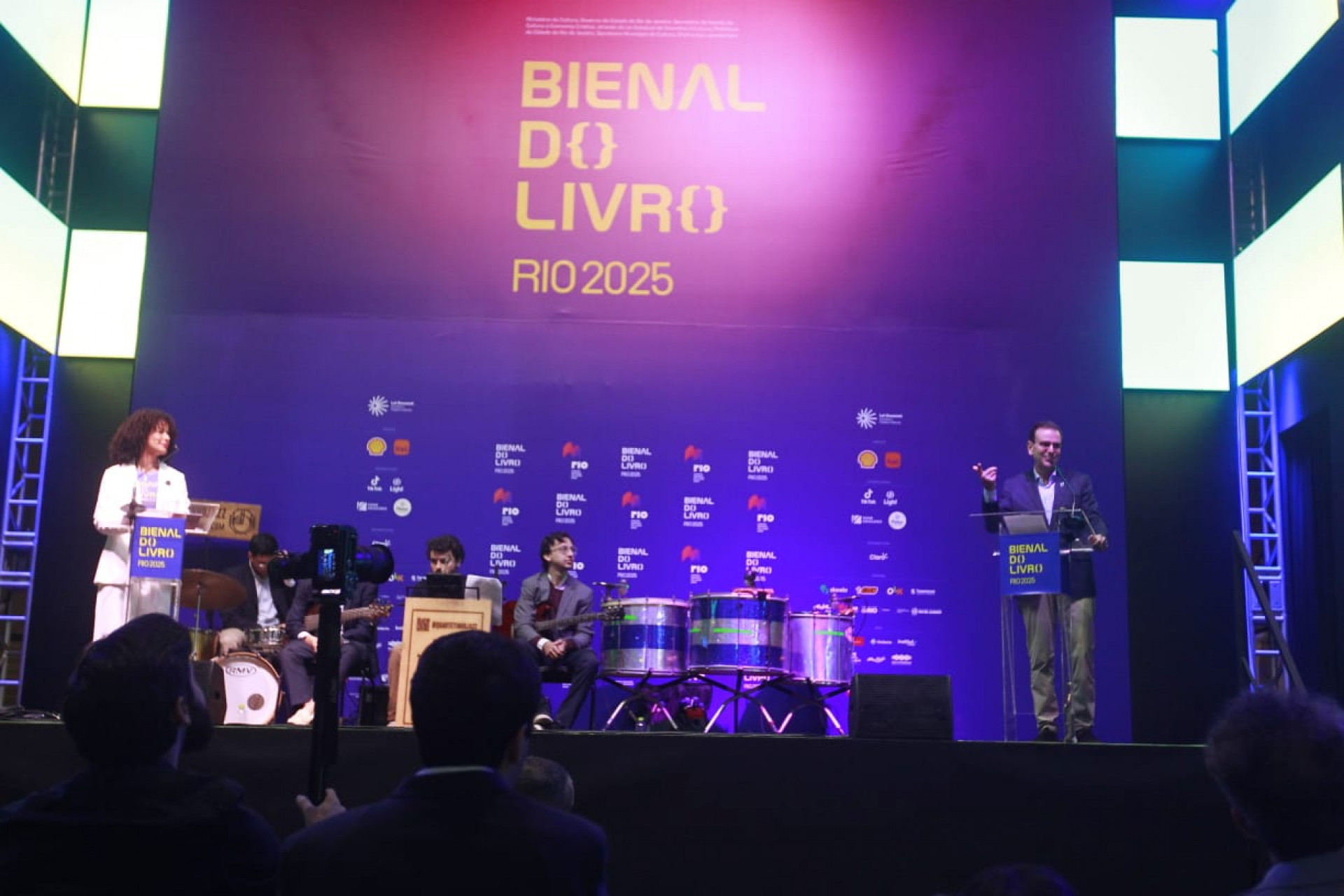 Cerimônia na manhã desta sexta-feira (13) deu início à 22ª edição da Bienal do Livro - Reginaldo Pimenta / Agência O Dia