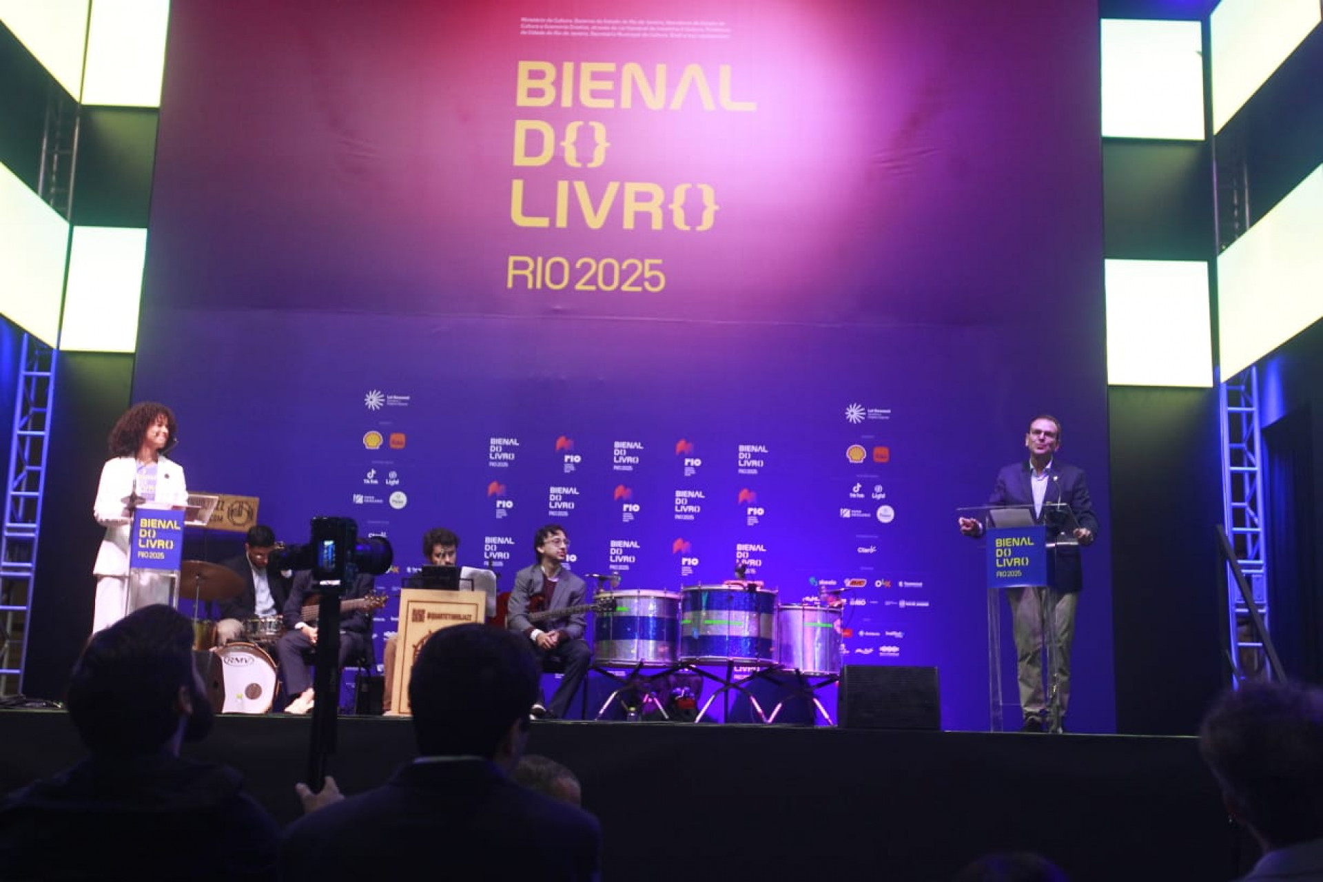 Cerimônia na manhã desta sexta-feira (13) deu início à 22ª edição da Bienal do Livro - Reginaldo Pimenta / Agência O Dia