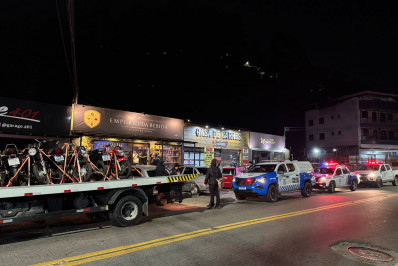 Seis motocicletas durante operação em Petrópolis