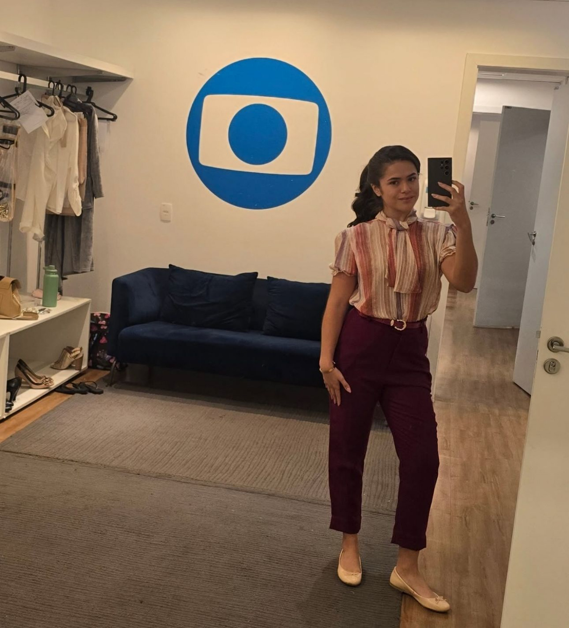 Maisa nos bastidores da novela 'Garota do Momento' - Reprodução Instagram