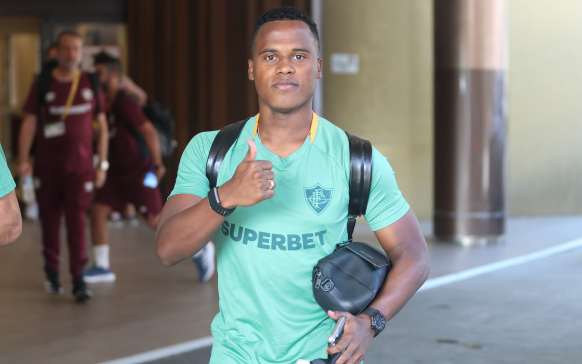 Jhon Arias já está nos Estados Unidos para o Mundial