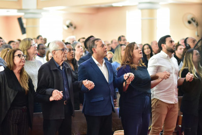 Prefeito Rodrigo Neves participa de culto na Igreja Batista