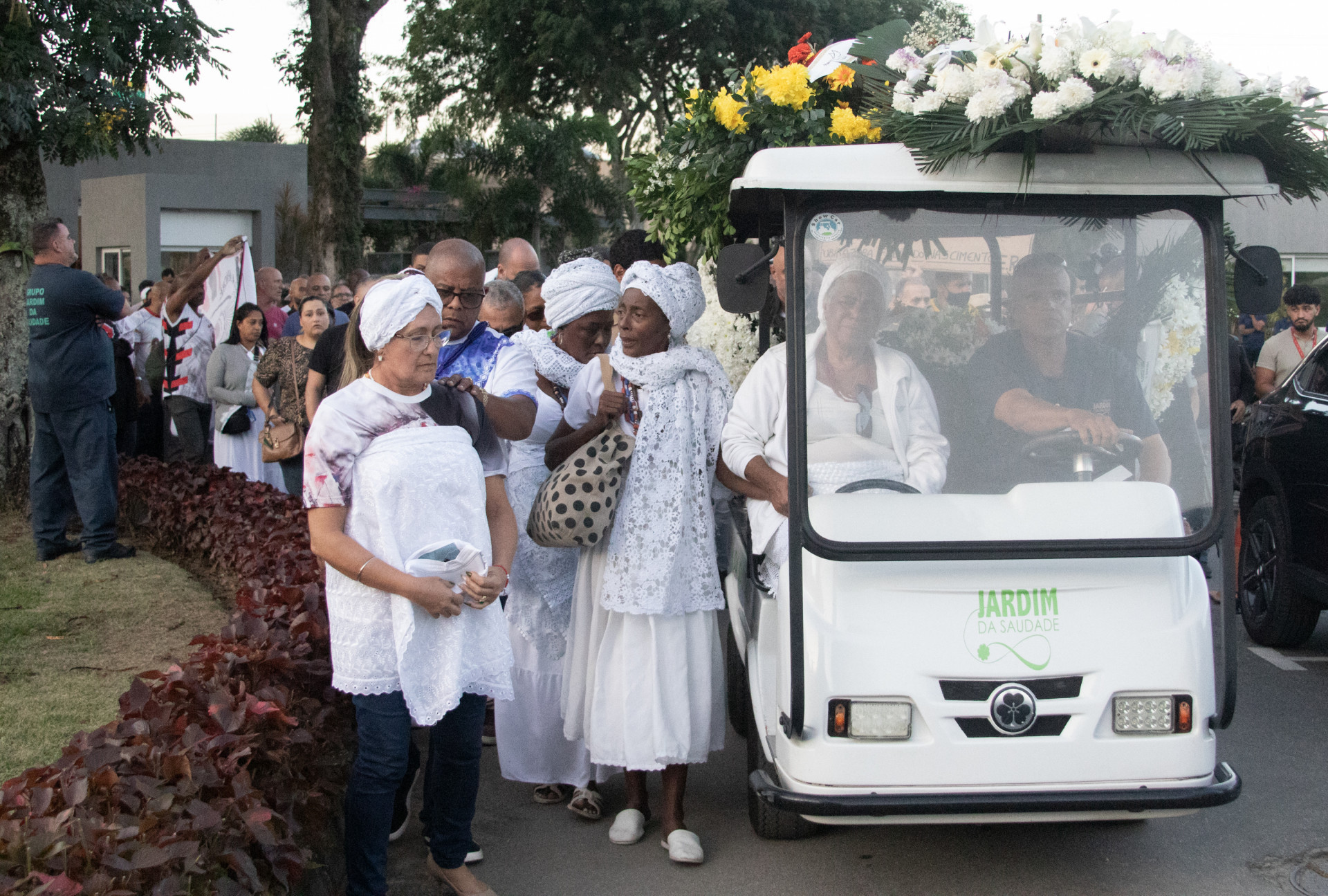Enterro de Bira Presidente, fundador do Cacique de Ramos, nesta segunda-feira (16) - &Eacute;rica Martin/Ag&ecirc;ncia O Dia 