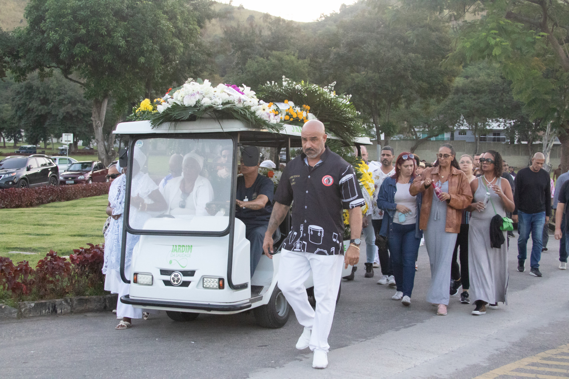 Velório e o enterro do presidente Bira, do Cacique de Ramos, nesta segunda-feira (16). - Érica Martin/Agência O Dia 