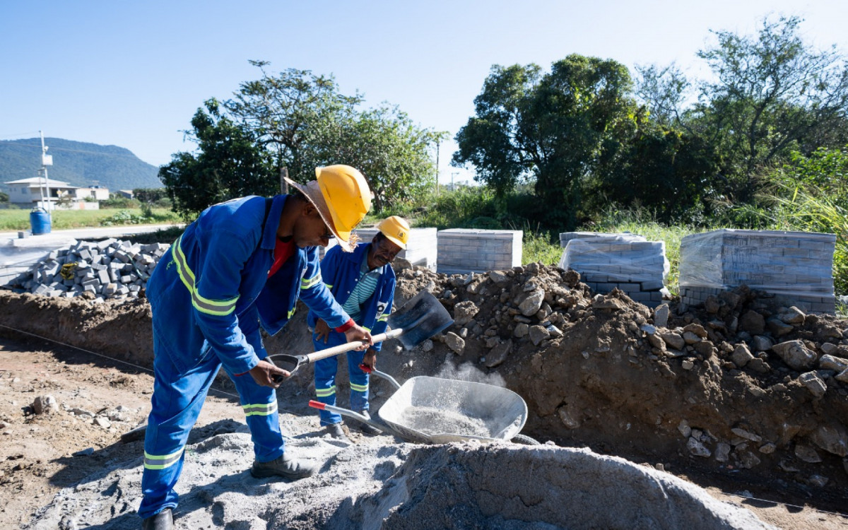 Ruas pavimentadas devolvem segurança e bem-estar aos moradores do Recanto dos Paratis