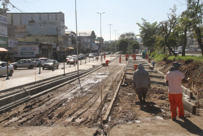 Obras de estacionamento no Jardim Alcântara estão transformando o bairro