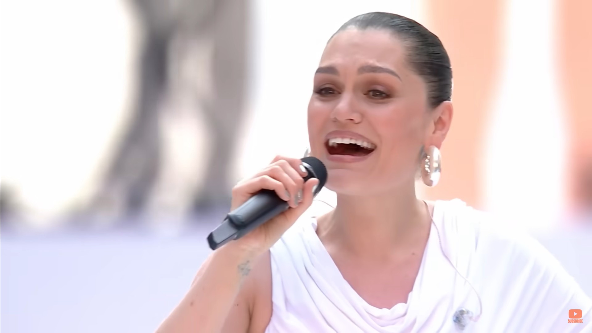 Jessie J faz último show antes de pausa para tratar câncer de mama - Reprodução YouTube / Capital FM