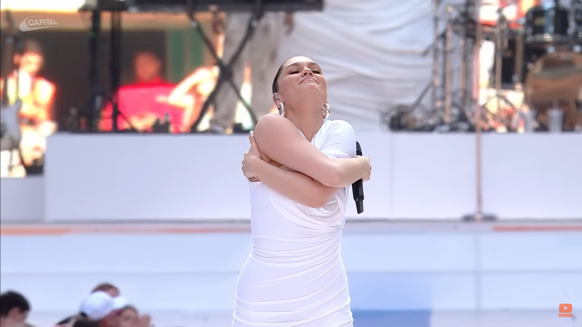 Jessie J faz último show antes de pausa para tratar câncer de mama - Reprodução YouTube / Capital FM