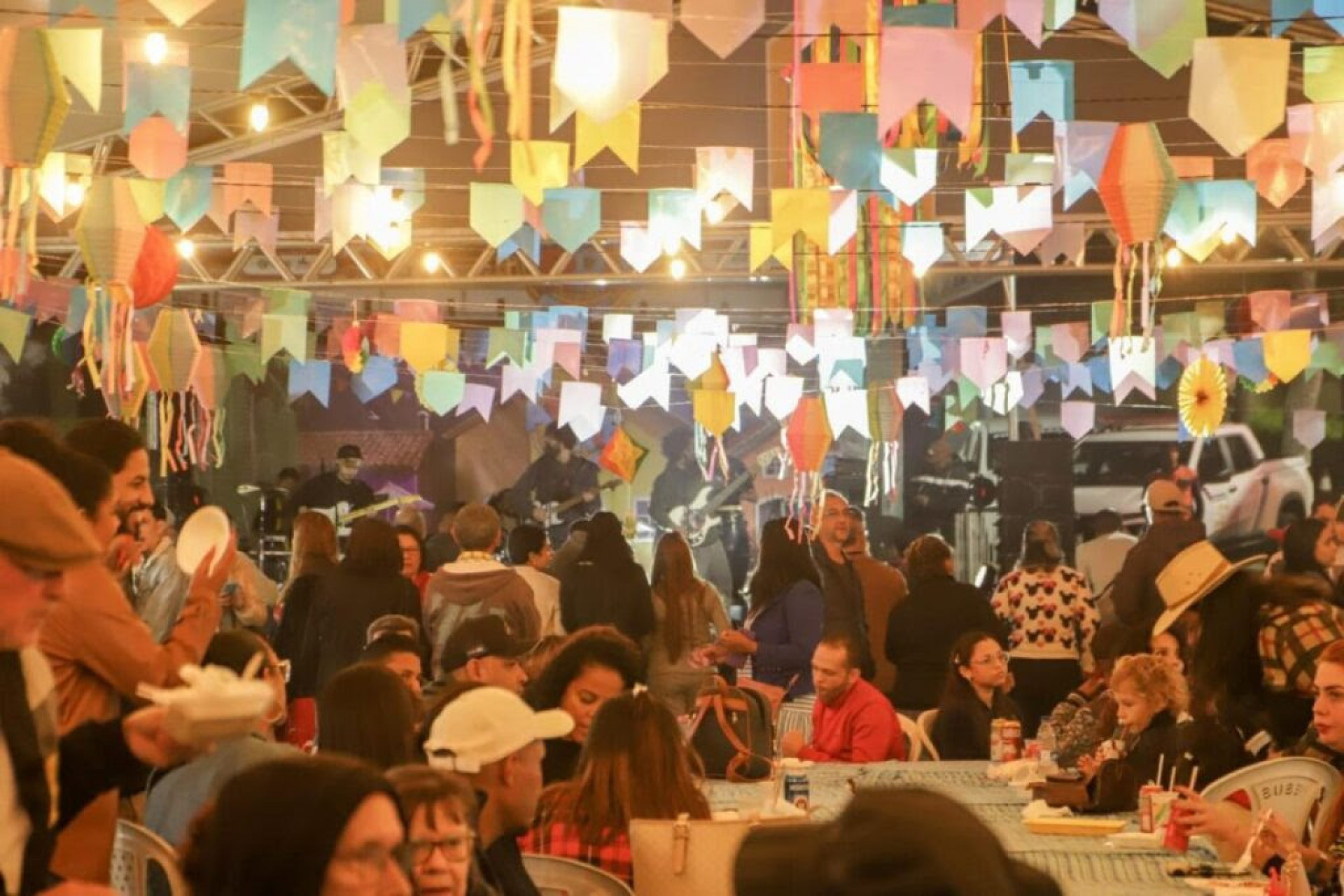 "Anarri&ecirc; B&uacute;zios" - Ascom