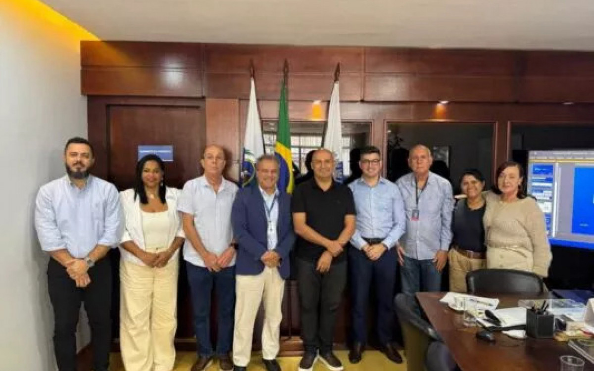 Além do prefeito, participaram do encontro, representantes da Firjan e secretários municipais