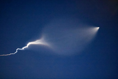 Irã lança mísseis hipersônicos em novo ataque contra Israel