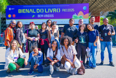 Meritienses do CAPSi Maninho visitam a Bienal do Livro 2025