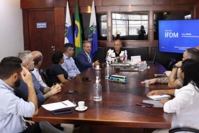 Fábio do Pastel comemora números da Firjan em São Pedro da Aldeia 