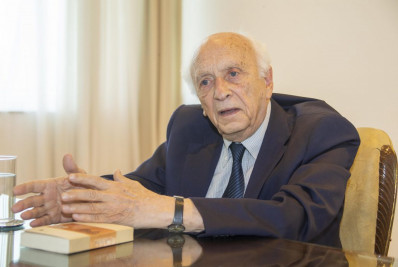 Rubens Ricupero vai receber prêmio Machado de Assis da ABL