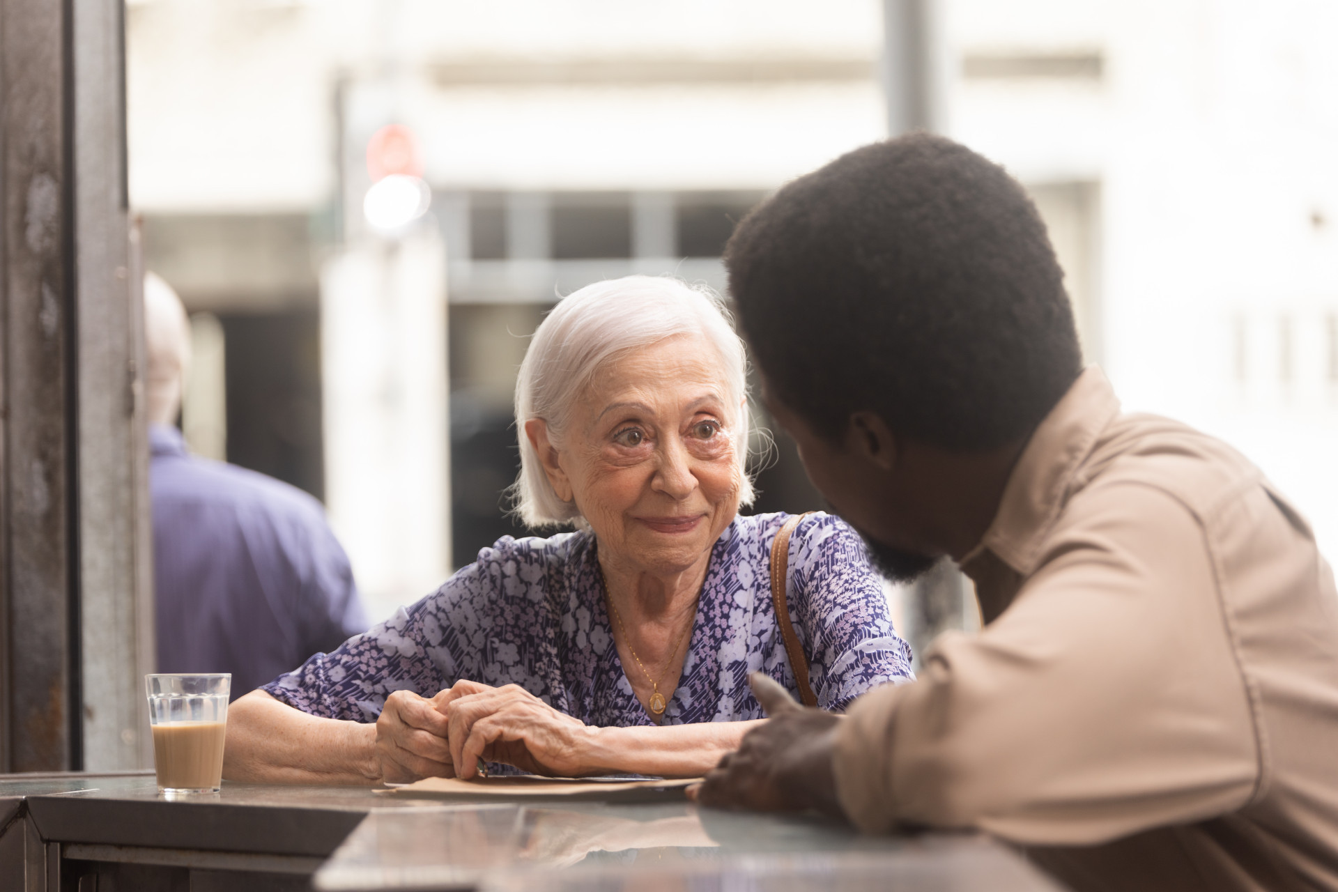 Joana da Paz (Fernanda Montenegro) e F&aacute;bio Gusm&atilde;o (Alan Rocha) - Divulga&ccedil;&atilde;o / Suzanna Tierie