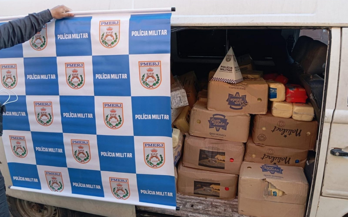 PM apreendeu carga de laticínios em depósito clandestino