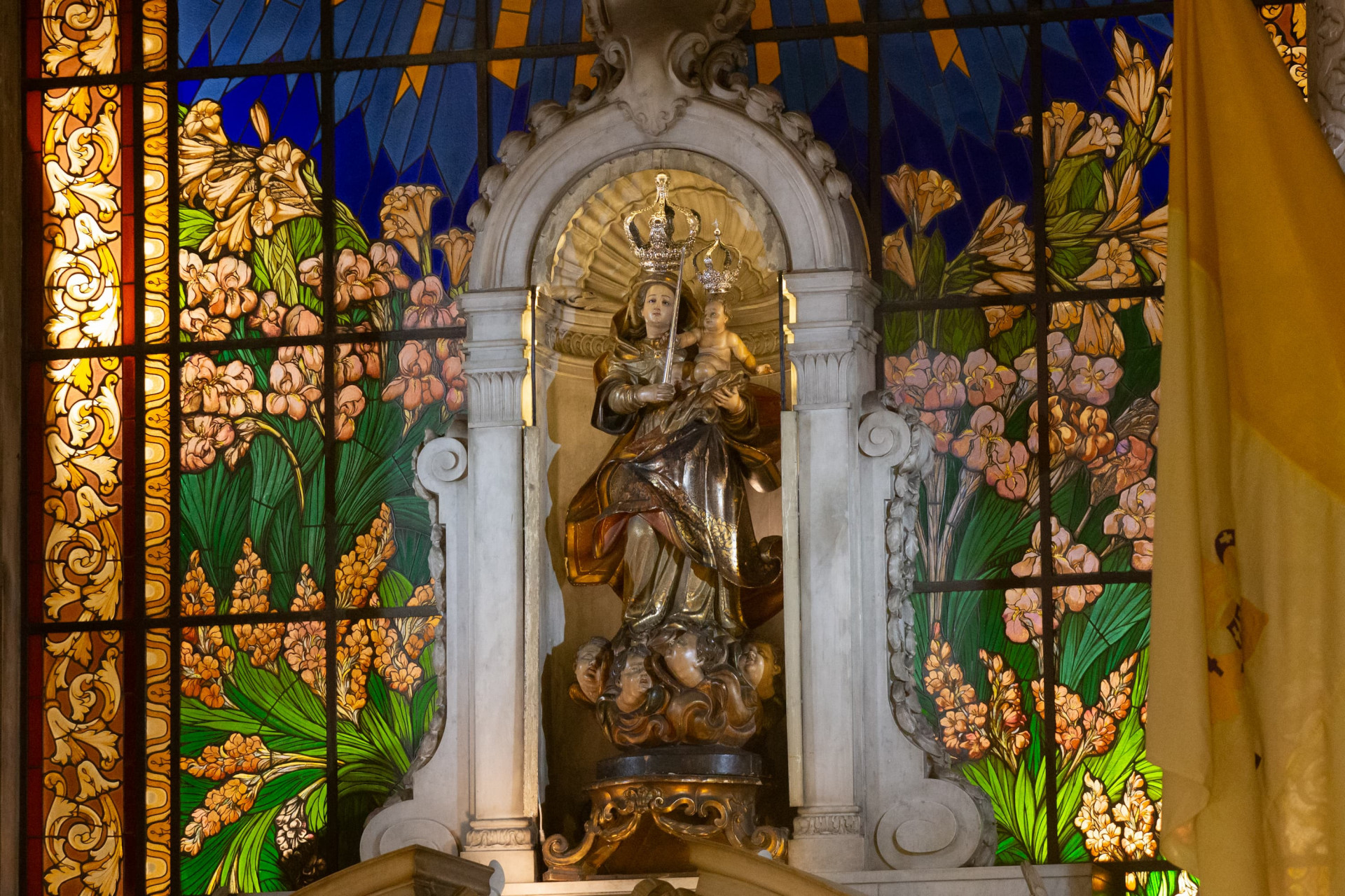 Igreja de Nossa Senhora da Candelária recebeu cerimônias de Corpus Christi - Érica Martin / Agência O Dia