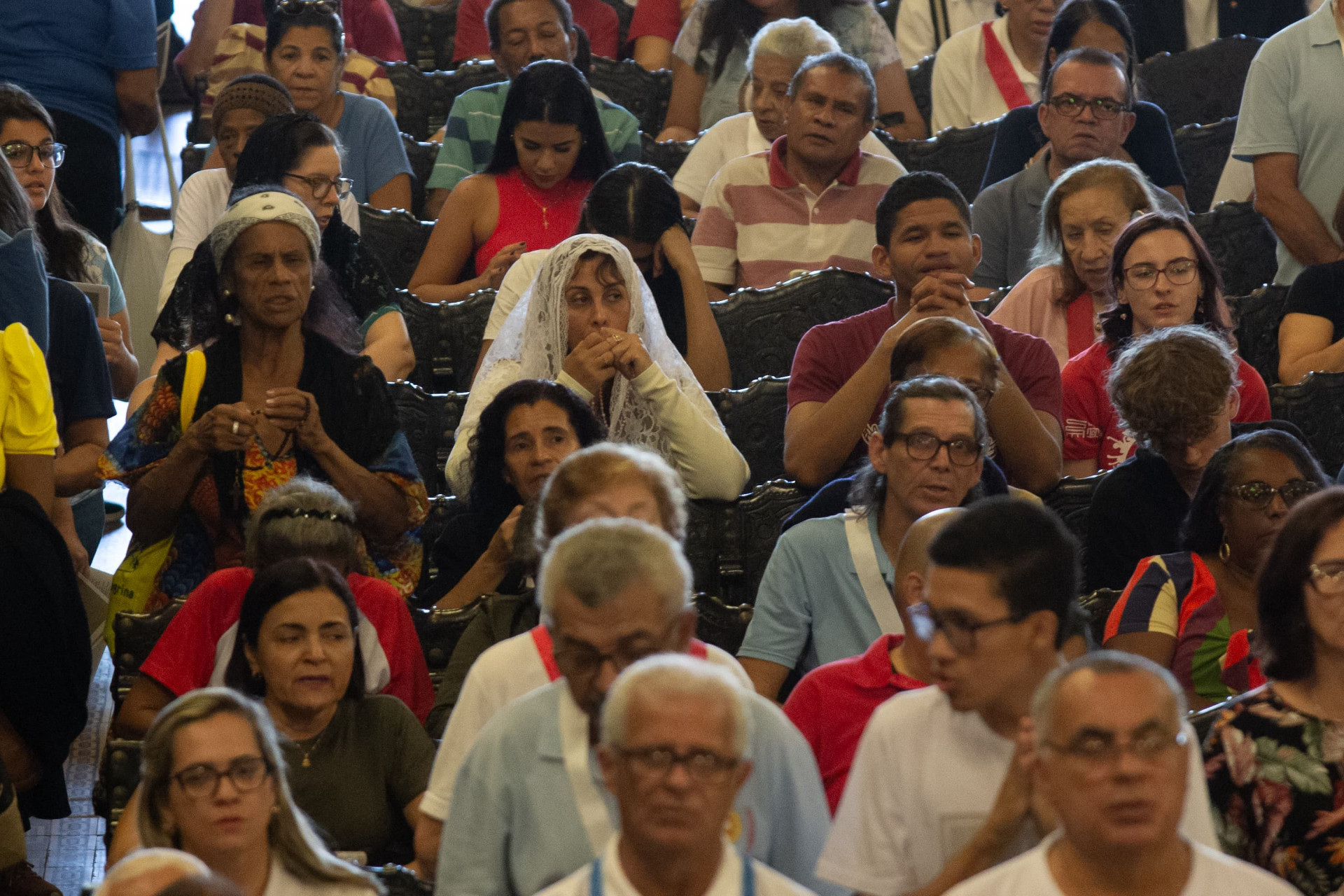 Fiéis celebraram missa na Igreja da Candelária antes da procissão de Corpus Christi - Érica Martin / Agência O Dia