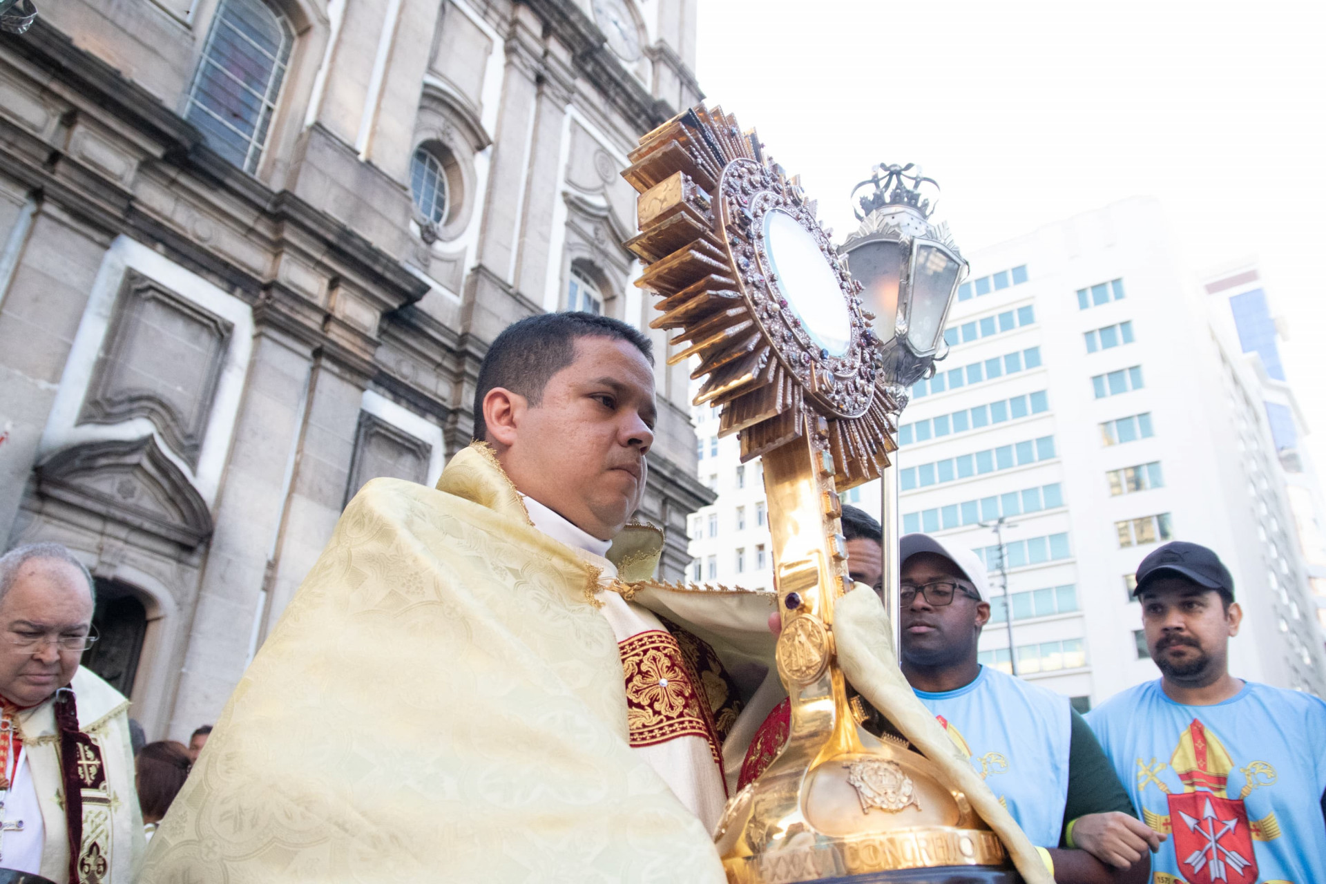 Procissão saiu da Igreja da Candelária e seguiu até a Catedral Metropolitana - Érica Martin / Agência O Dia