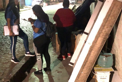 Equipe multidisciplinar de Belford Roxo realiza abordagem social noturna no Centro
