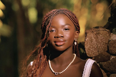 Filha de Giovanna Ewbank e Bruno Gagliasso faz 12 anos e beleza impressiona internautas: 'Divina'