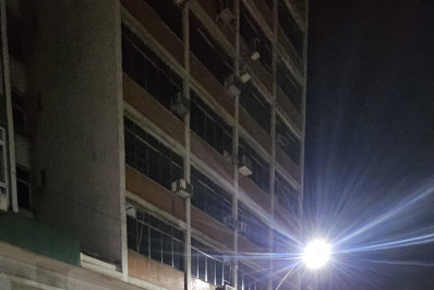 Companhia de Limpeza de Niterói faz operação especial na Avenida Amaral Peixoto