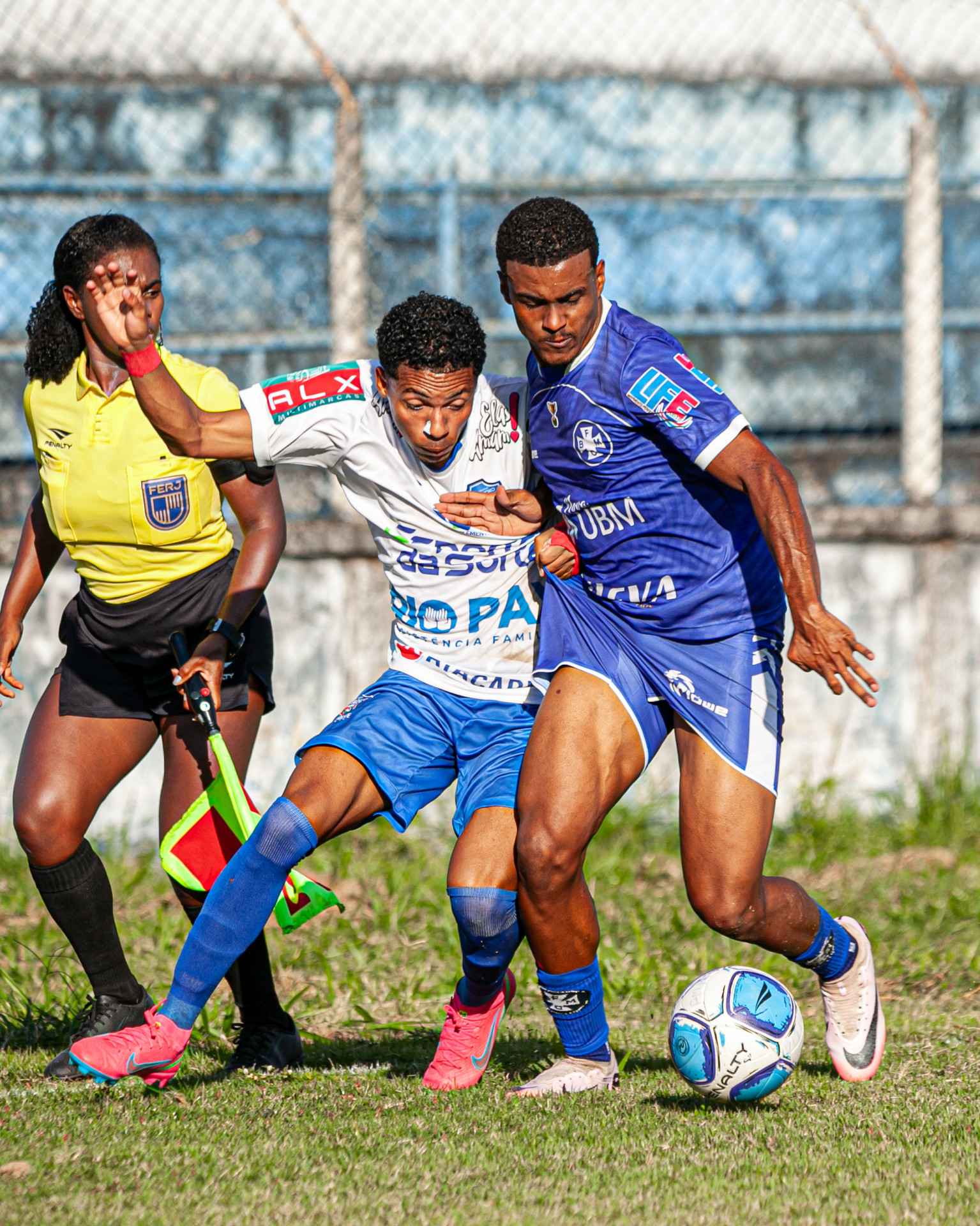 Lance do confronto entre Belford Roxo Sub 20 e Barra Mansa - Pedro Henrick