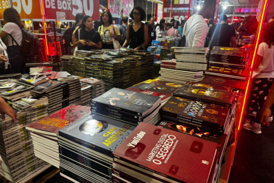 Prefeitura anuncia medidas para incentivar produção literária no Rio