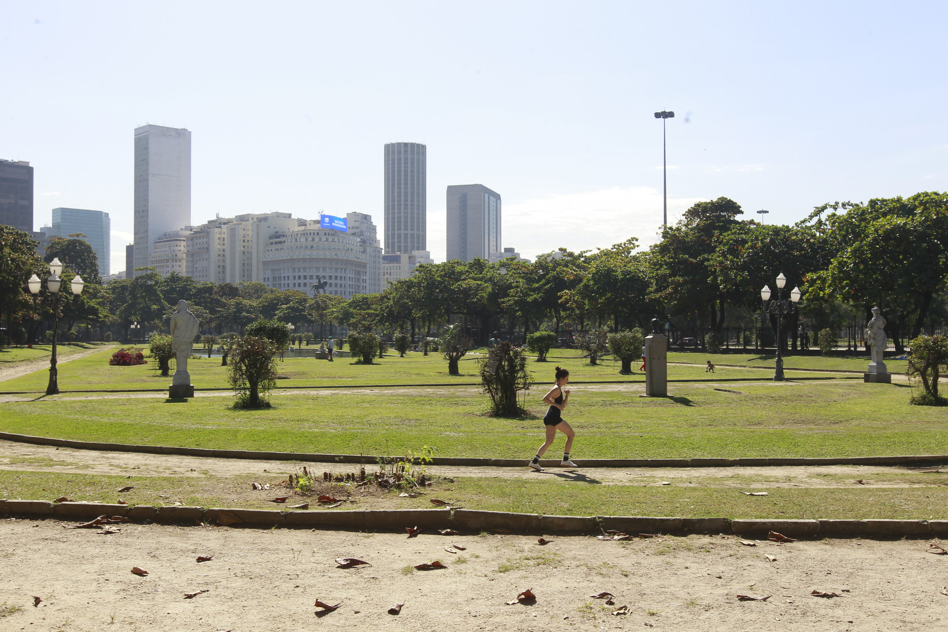 Tempo est&aacute;vel possibilitou exerc&iacute;cios na Pra&ccedil;a Paris, na Gl&oacute;ria - Reginaldo Pimenta/Ag&ecirc;ncia O Dia