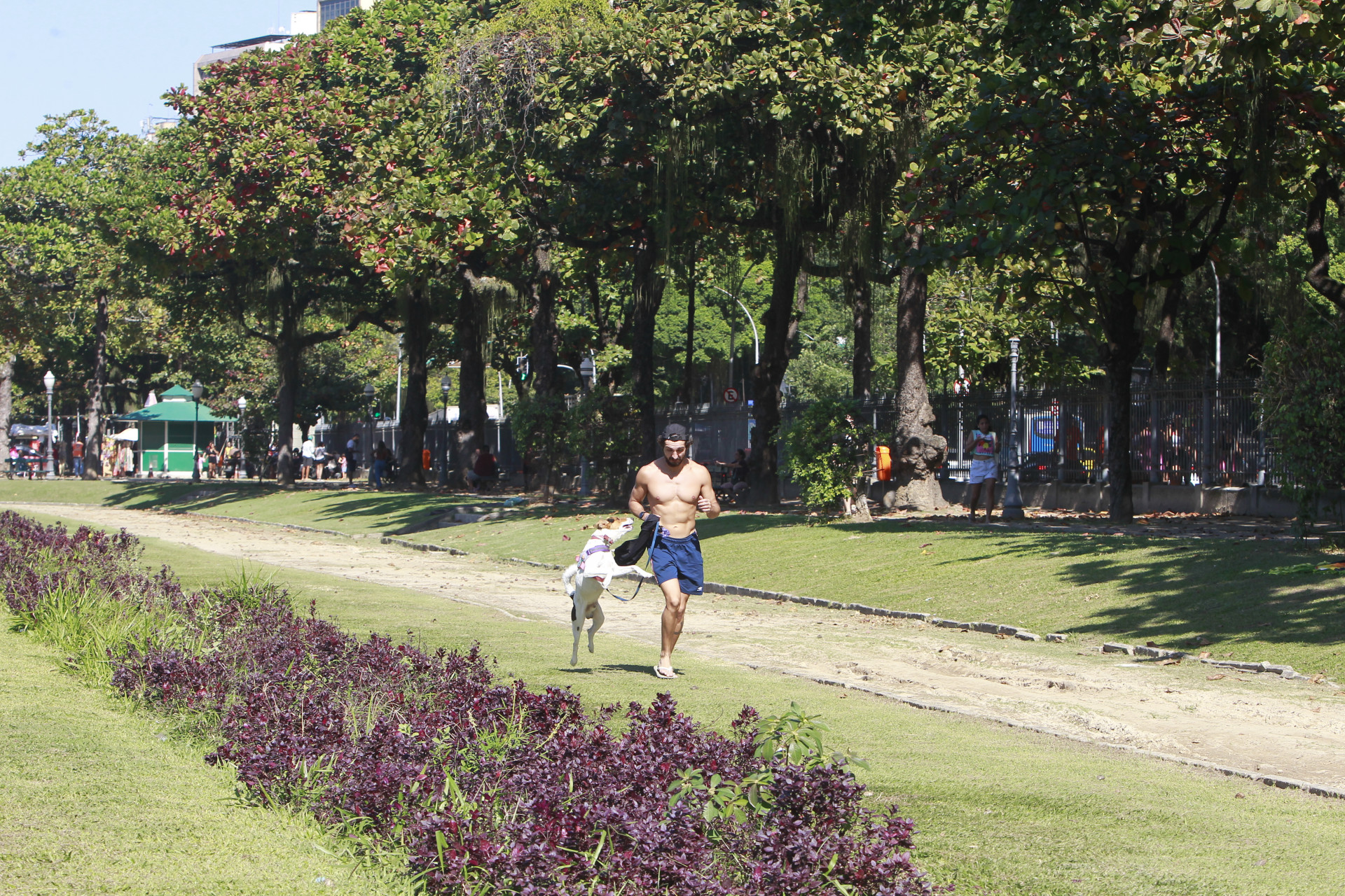 Tempo est&aacute;vel possibilitou exerc&iacute;cios na Pra&ccedil;a Paris, na Gl&oacute;ria - Reginaldo Pimenta/Ag&ecirc;ncia O Dia