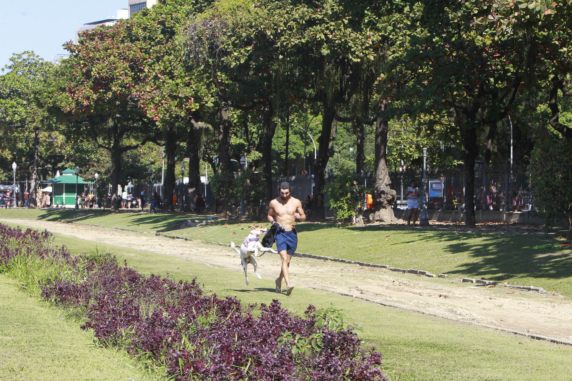 Tempo est&aacute;vel possibilitou exerc&iacute;cios na Pra&ccedil;a Paris, na Gl&oacute;ria - Reginaldo Pimenta/Ag&ecirc;ncia O Dia
