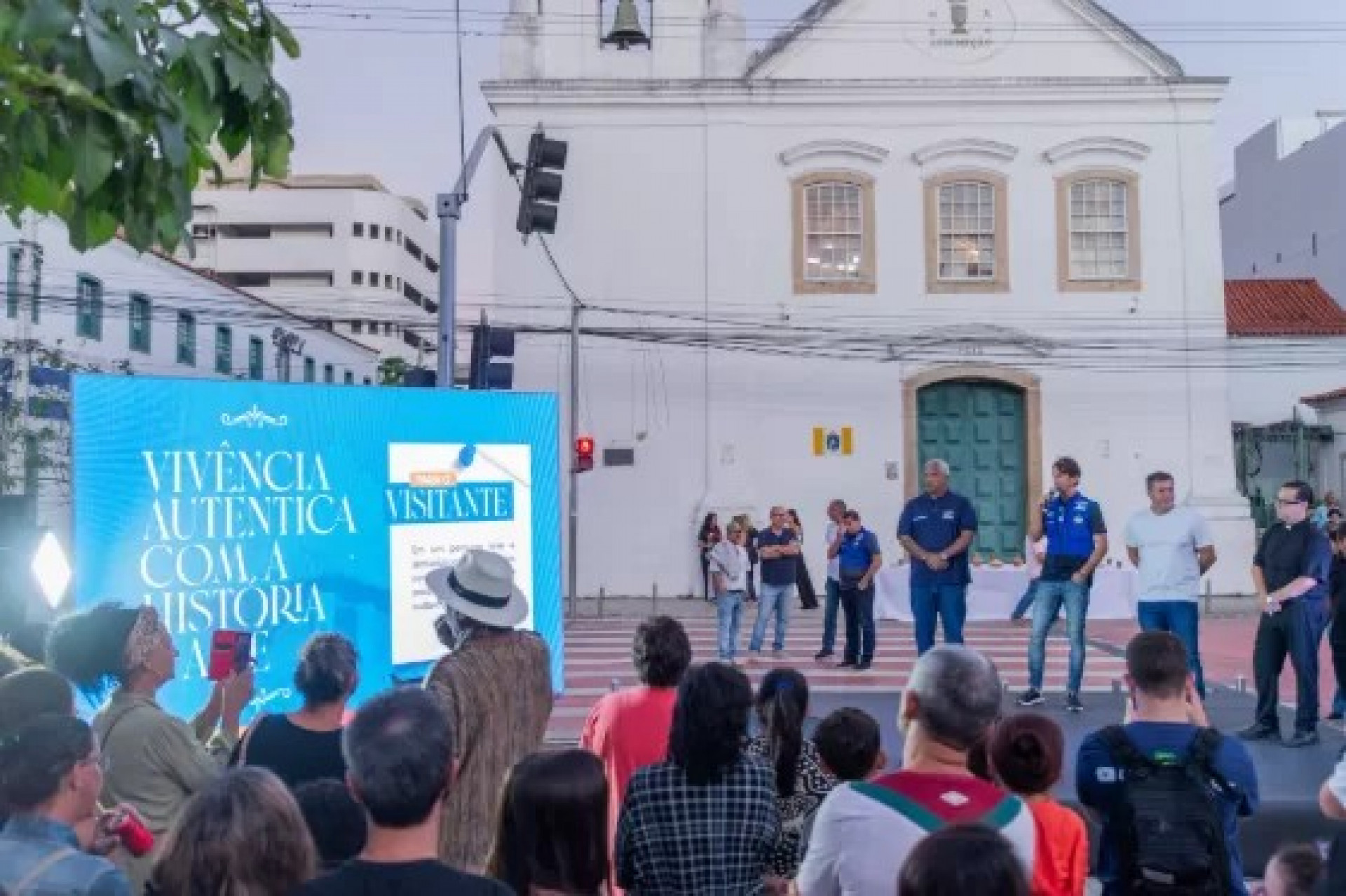 Lan&ccedil;amento do roteiro hist&oacute;rico e religioso "Cabo Frio: Caminhos de Heran&ccedil;a e F&eacute;" - Renata Cristiane 