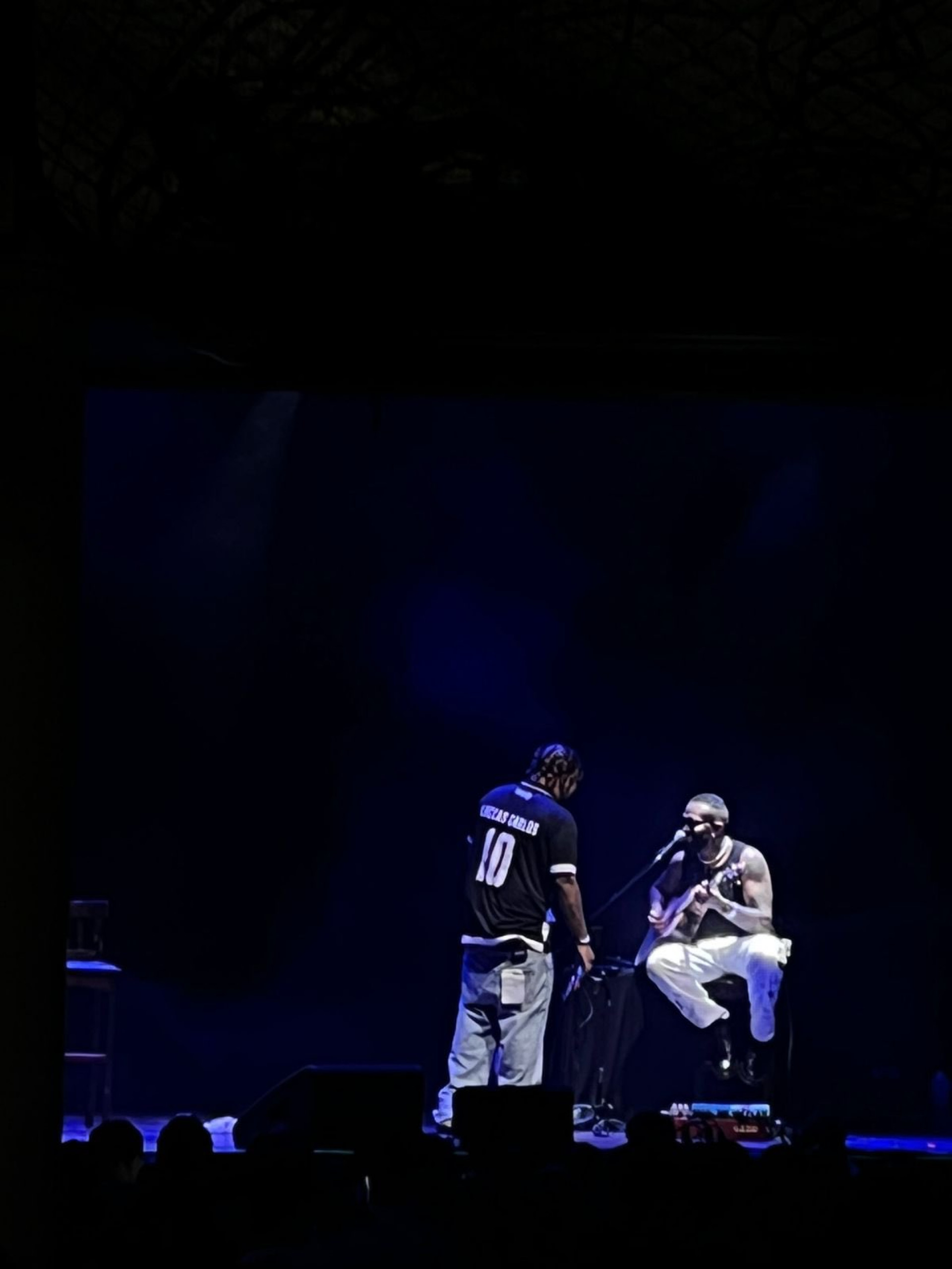 Rapper Luccas Carlos apareceu vestindo a nova camisa do Vasco - Reprodução