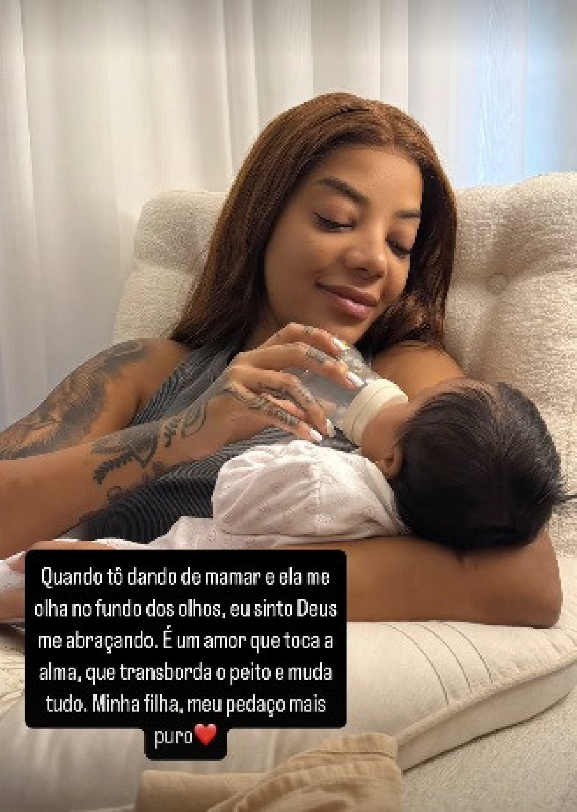 Ludmilla surgiu dando mamadeira para a filha  - Reprodução/Instagram 